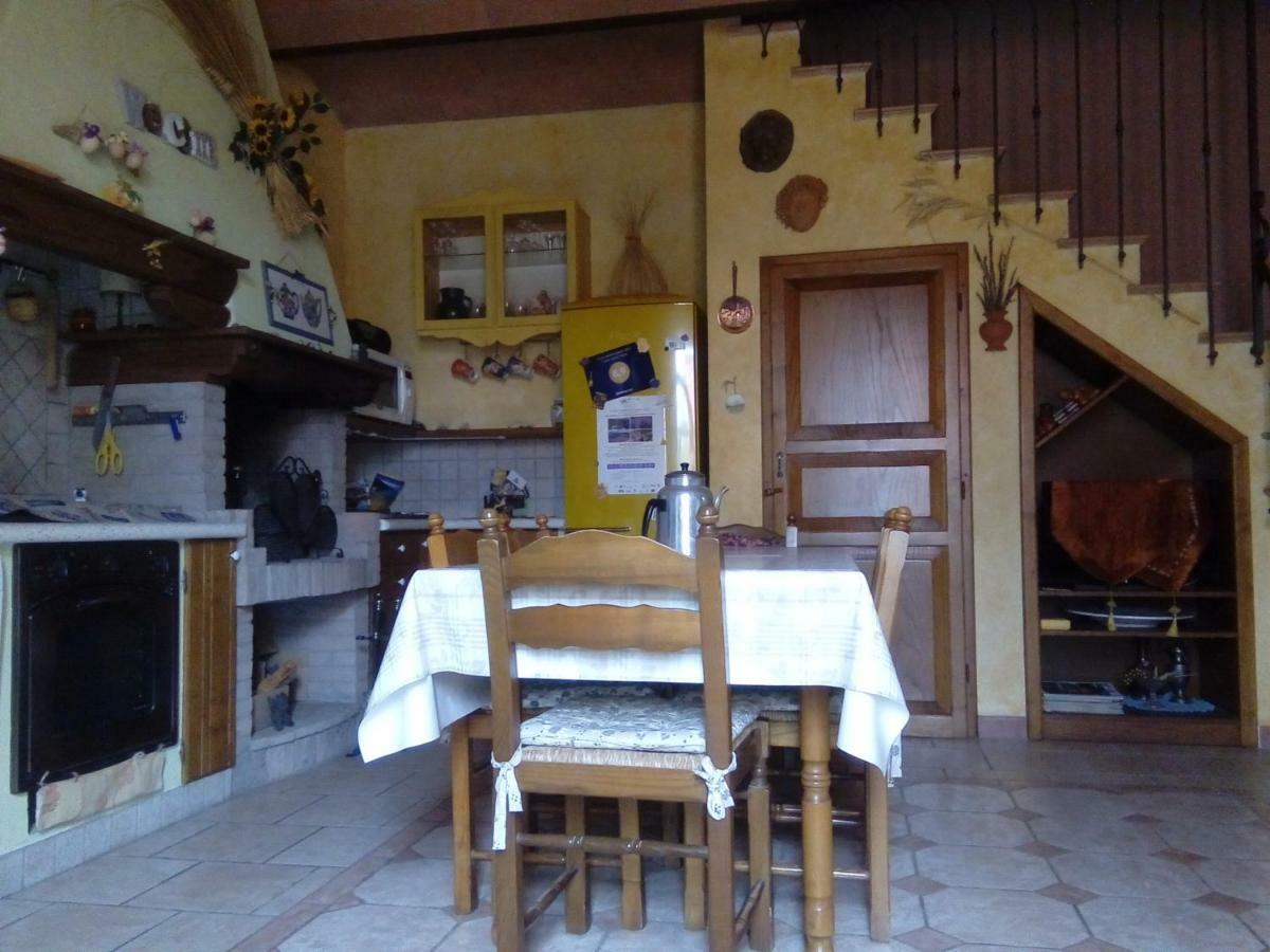 Carlo'S Country House Castellina Marittima Extérieur photo